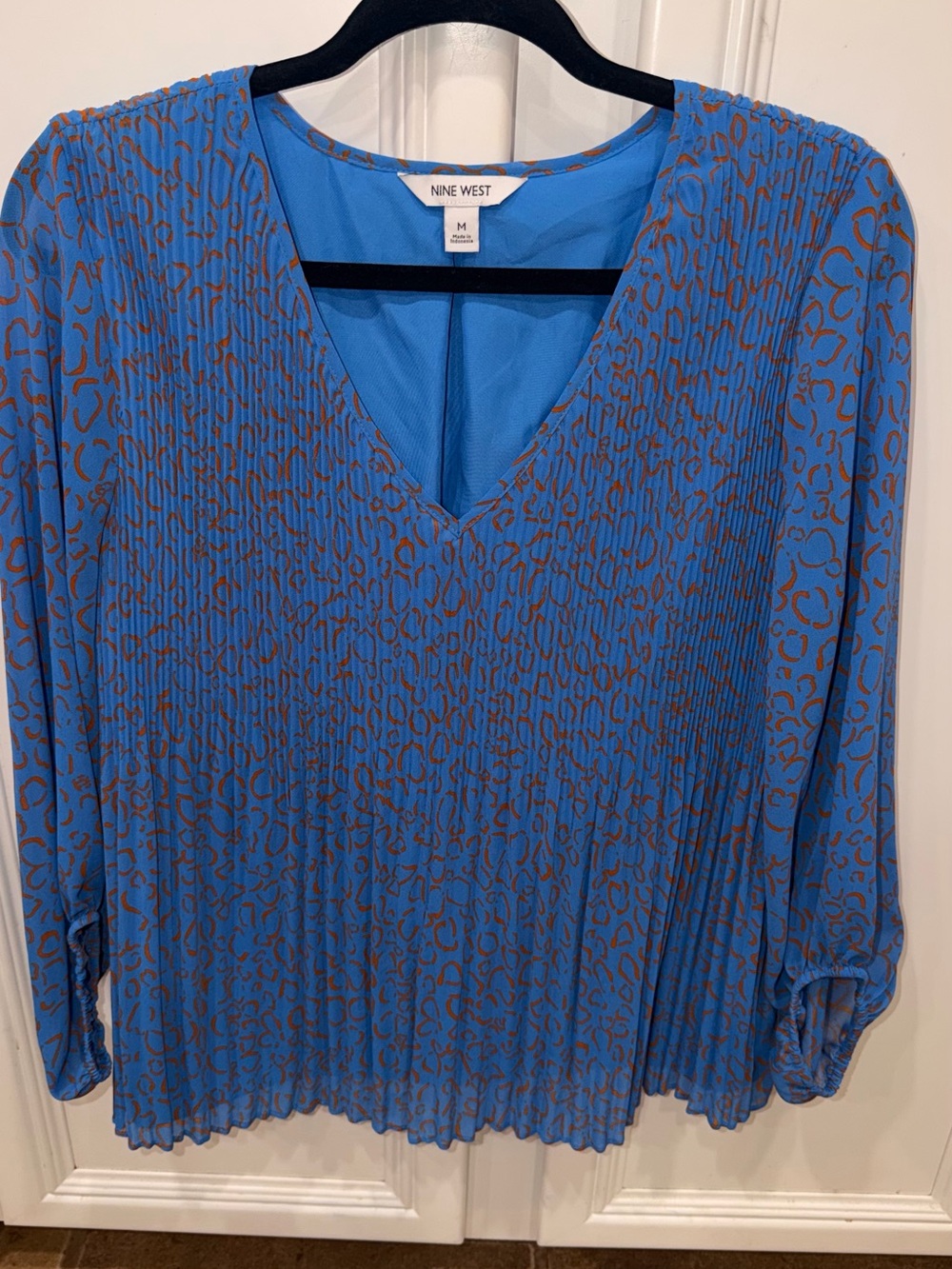 Nine West Blue V-Neck Pleated Top with Brown Animal Print